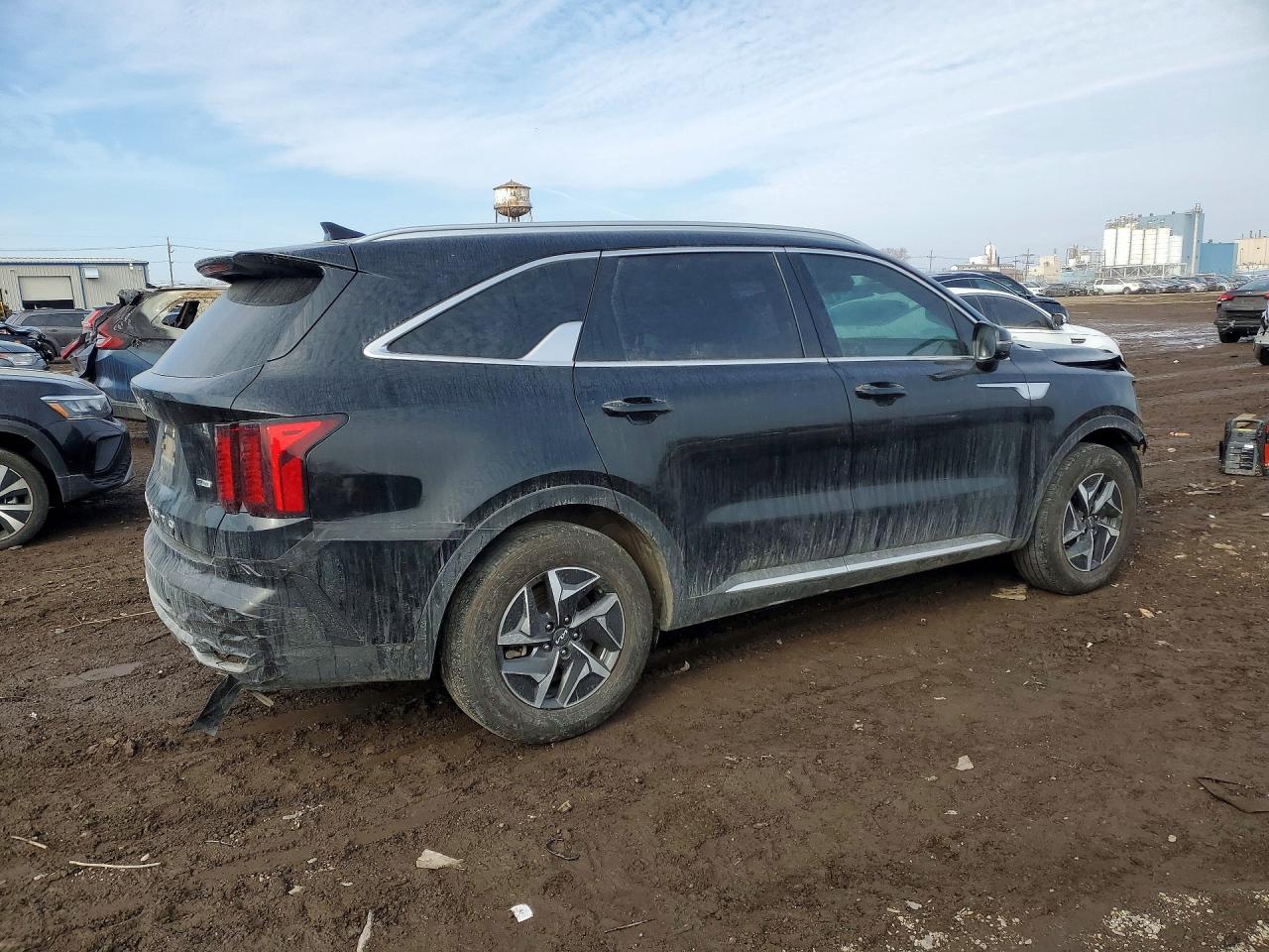 2022 KIA SORENTO S photo 5