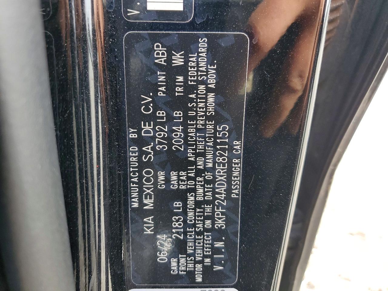 2024 KIA FORTE photo 34