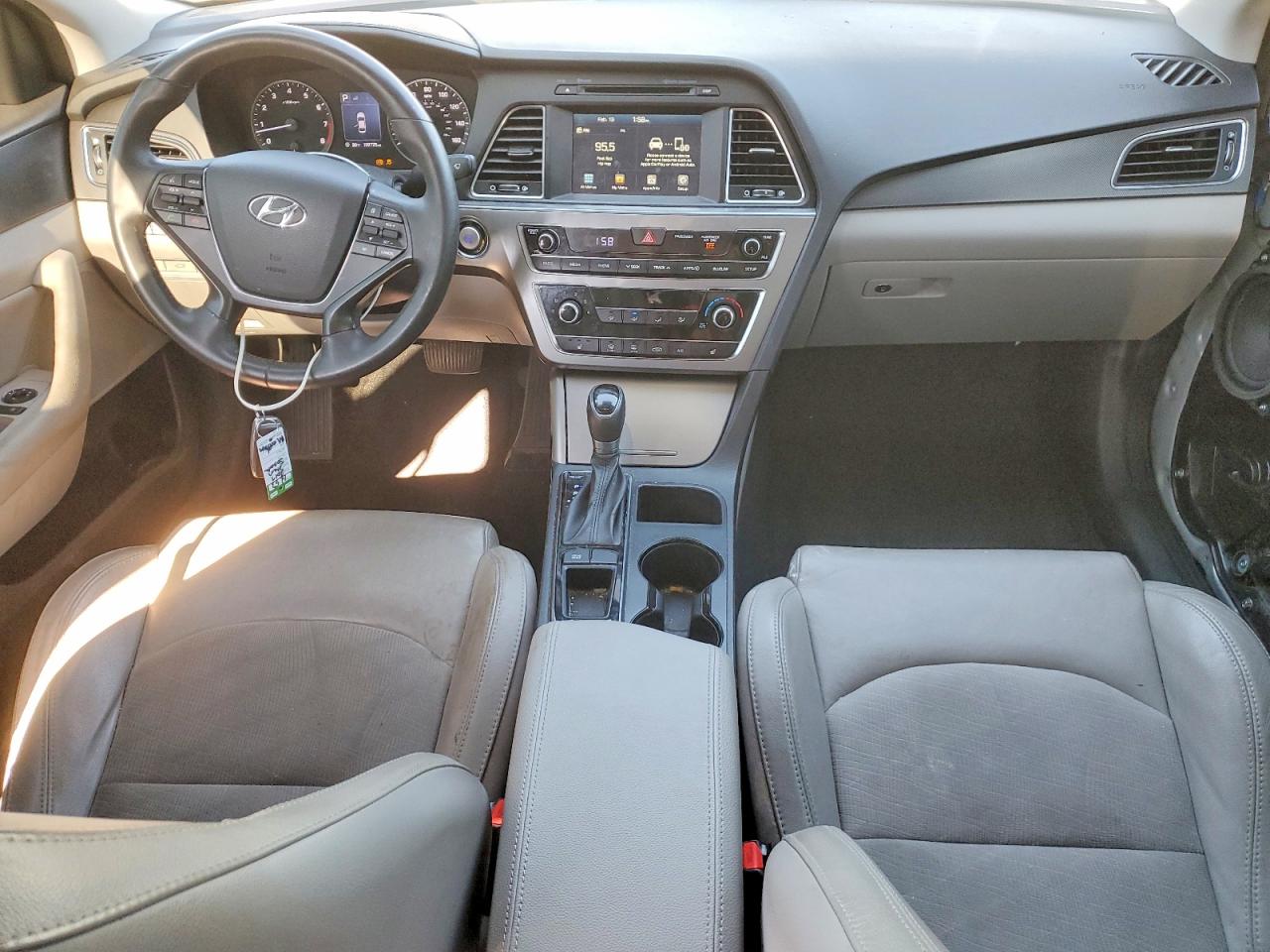 2017 HYUNDAI SONATA SPORT photo 15