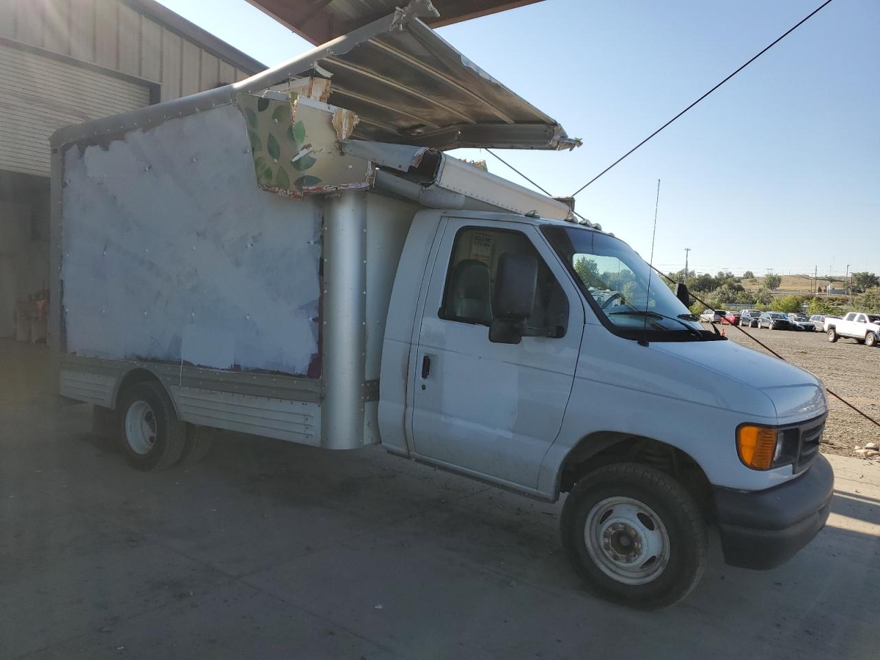 2007 FORD ECONOLINE E450 SUPER DUTY CUTAWAY VAN photo 4