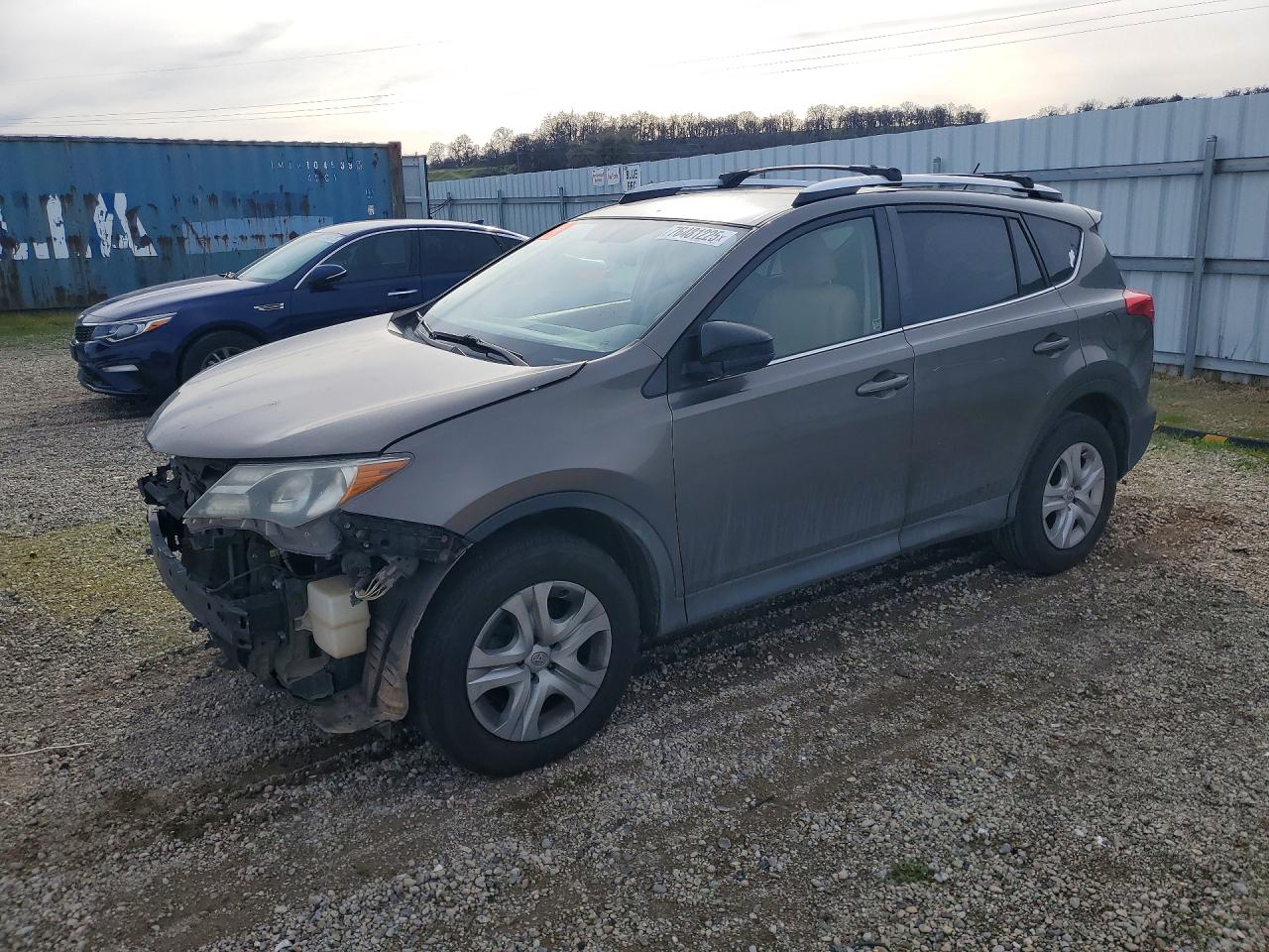 2013 TOYOTA RAV4 LE photo 2