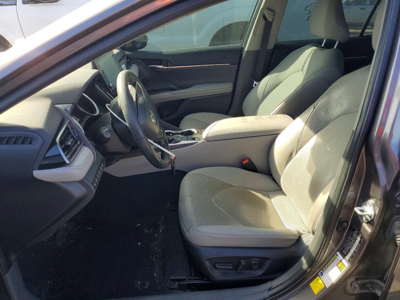 2023 TOYOTA CAMRY XLE photo 19