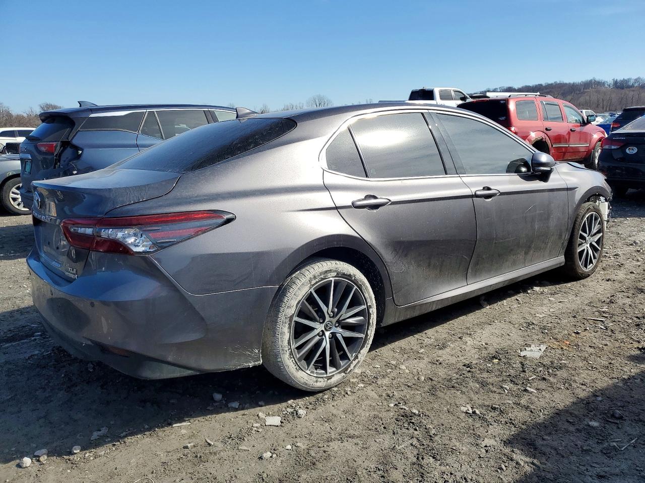 2023 TOYOTA CAMRY XLE photo 7