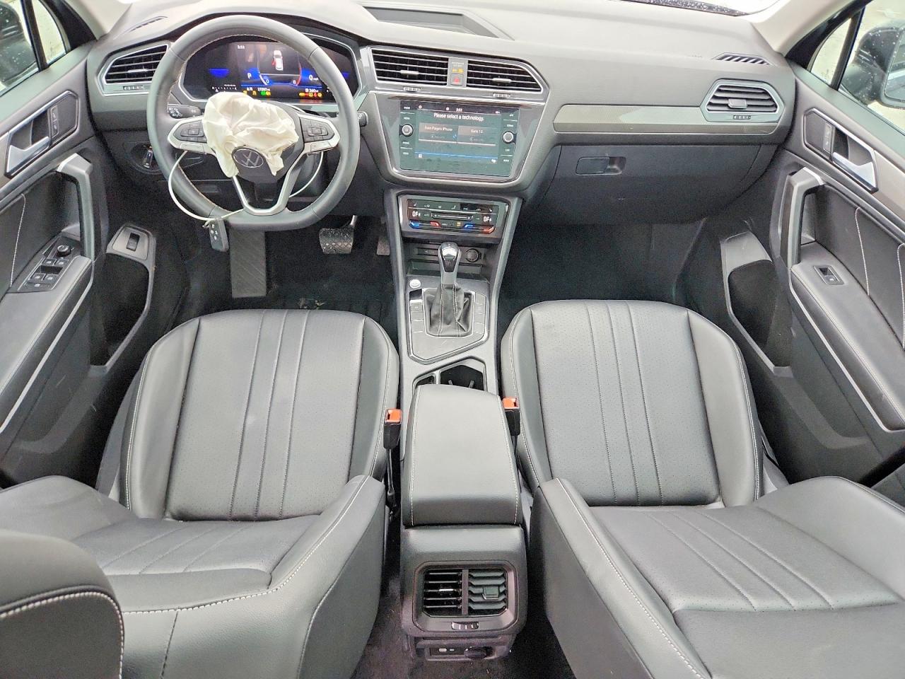 2024 VOLKSWAGEN TIGUAN SE photo 8