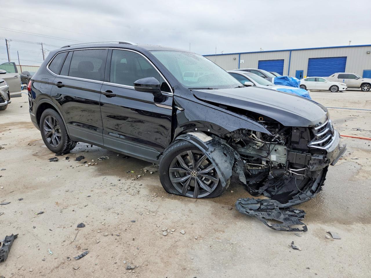 2024 VOLKSWAGEN TIGUAN SE photo 4