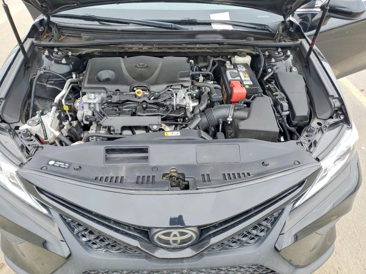 2018 TOYOTA CAMRY SE photo 11