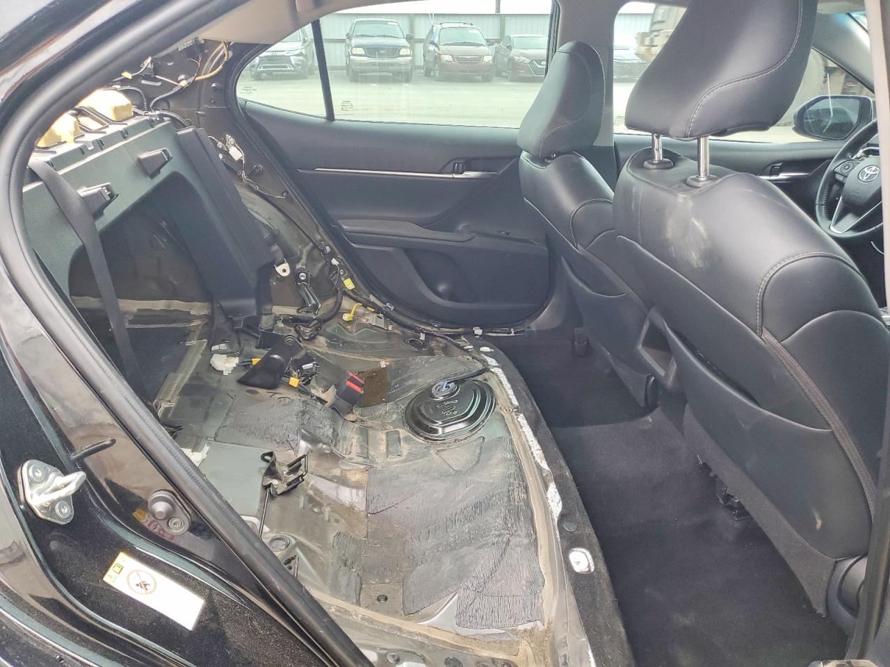 2018 TOYOTA CAMRY SE photo 10