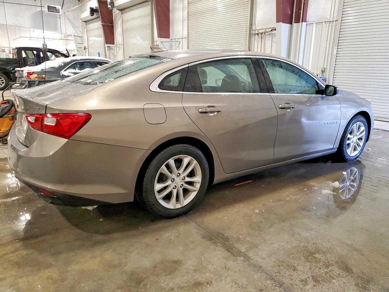 2018 CHEVROLET MALIBU LT photo 5