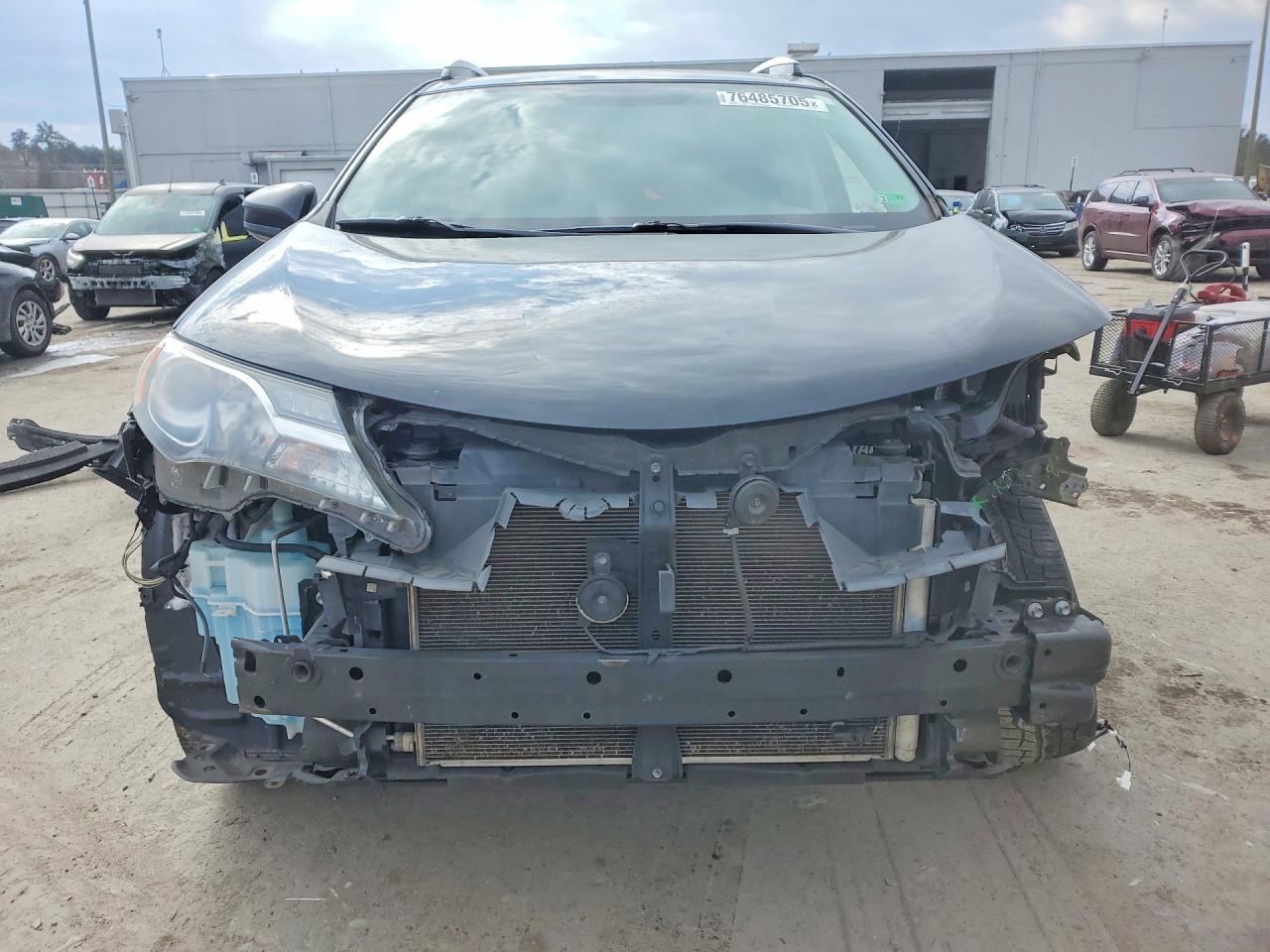 2015 TOYOTA RAV4 LE photo 5