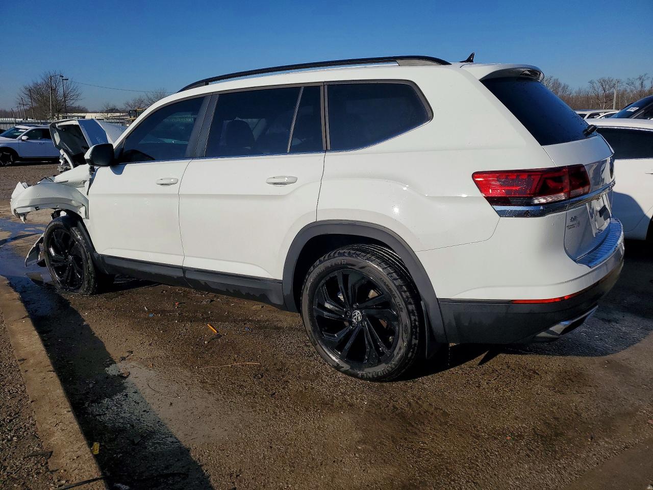 2023 VOLKSWAGEN ATLAS SE photo 3