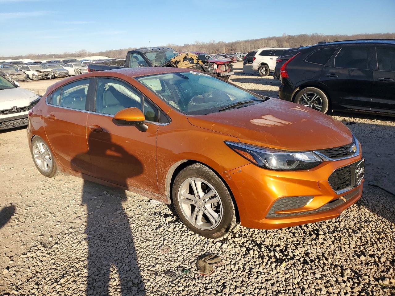 2017 CHEVROLET CRUZE LT photo 4
