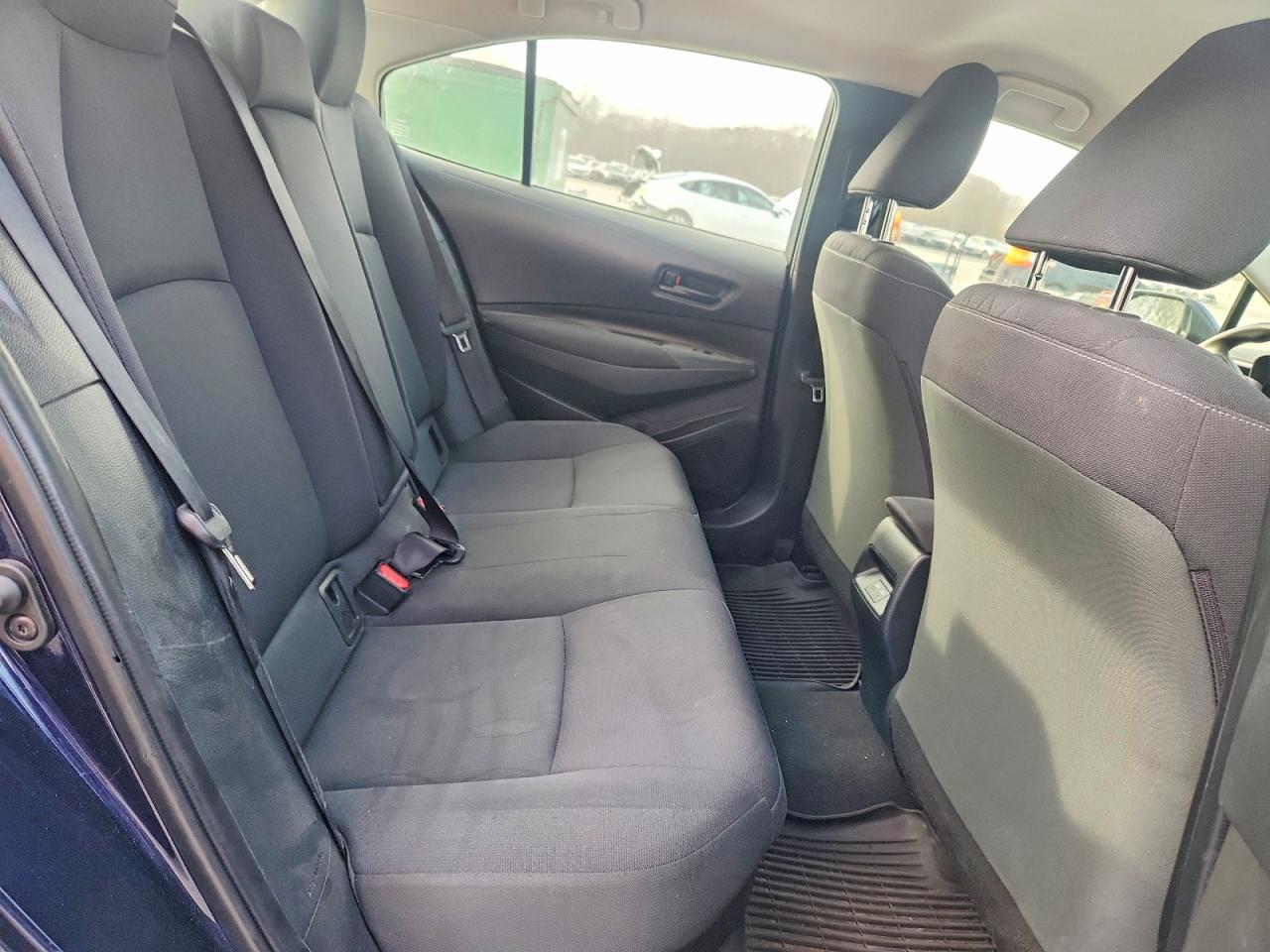 2023 TOYOTA COROLLA LE photo 10