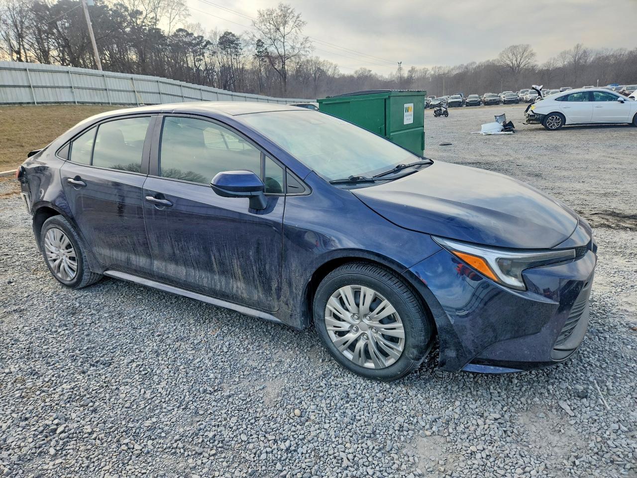 2023 TOYOTA COROLLA LE photo 4