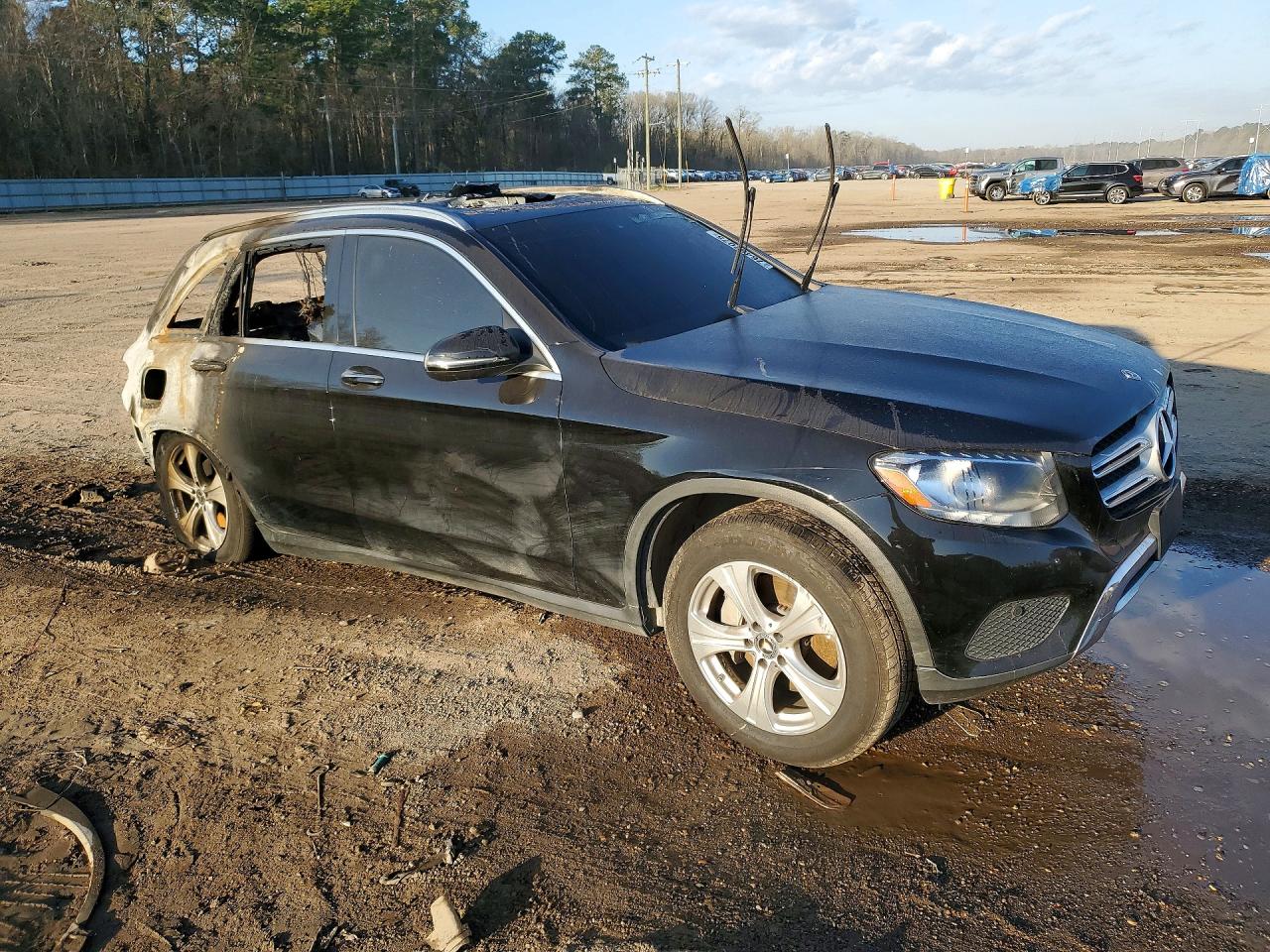 2018 MERCEDES-BENZ GLC 300 photo 4