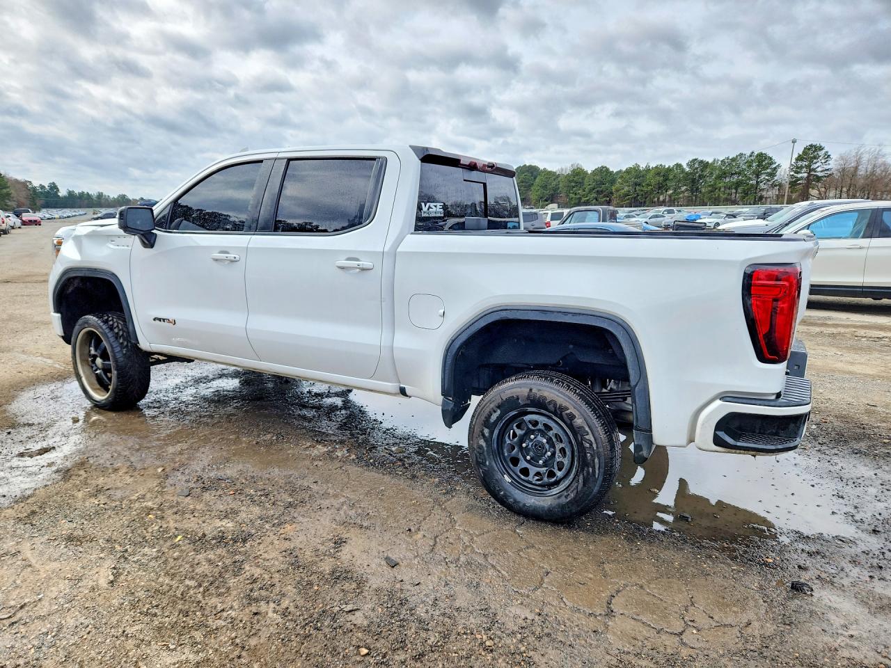 2021 GMC SIERRA K1500 AT4 photo 2