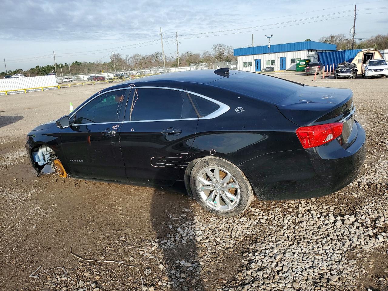 2018 CHEVROLET IMPALA LT photo 3