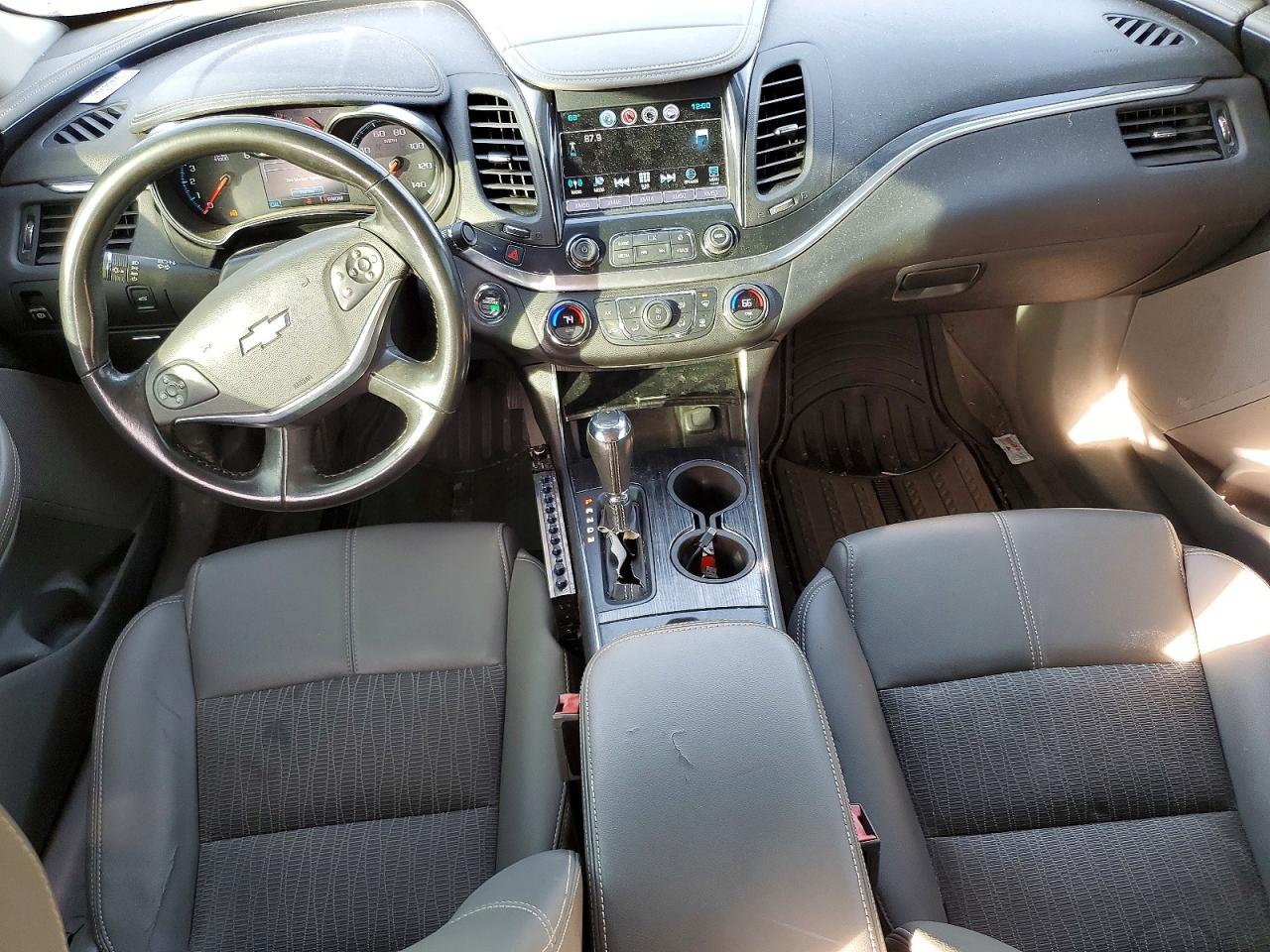 2018 CHEVROLET IMPALA LT photo 15