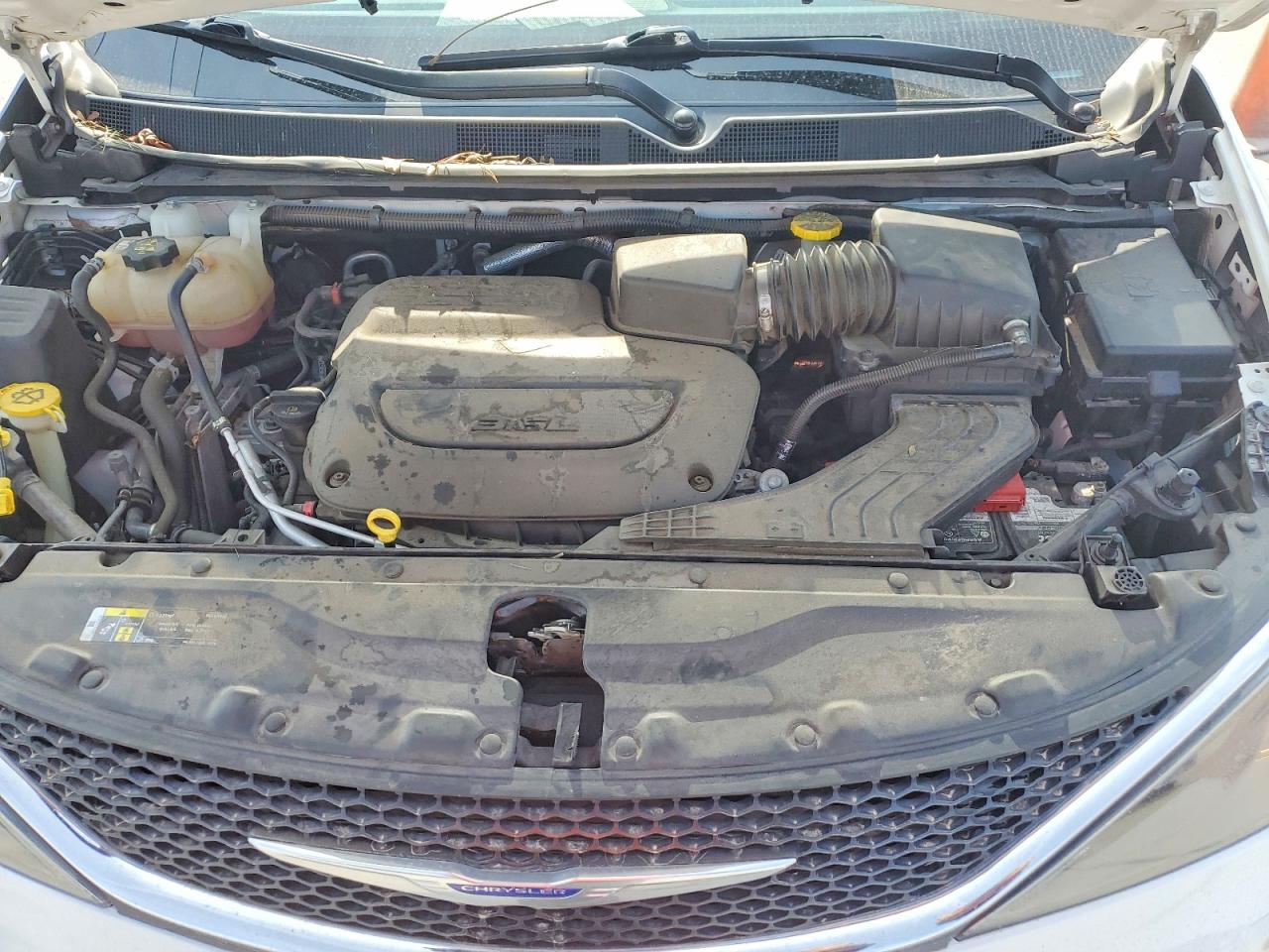 2020 CHRYSLER VOYAGER LXI photo 12