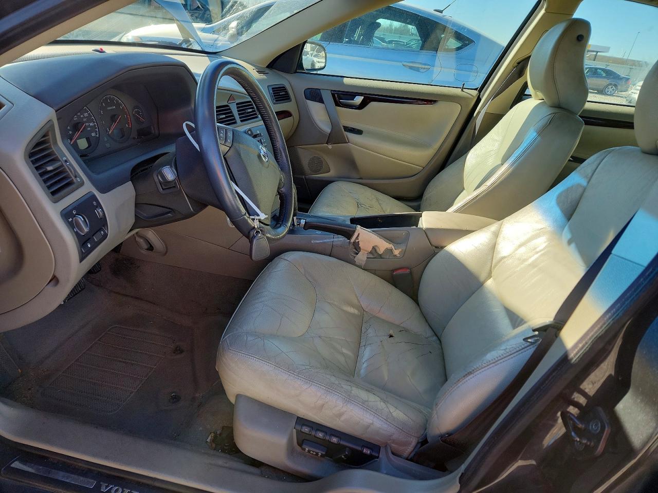 2002 VOLVO S60 2.4T photo 13