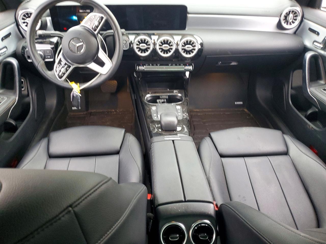 2021 MERCEDES-BENZ CLA 250 photo 8