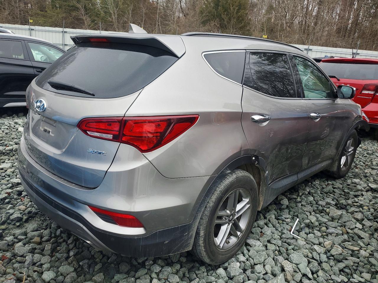 2017 HYUNDAI SANTA FE SPORT photo 3