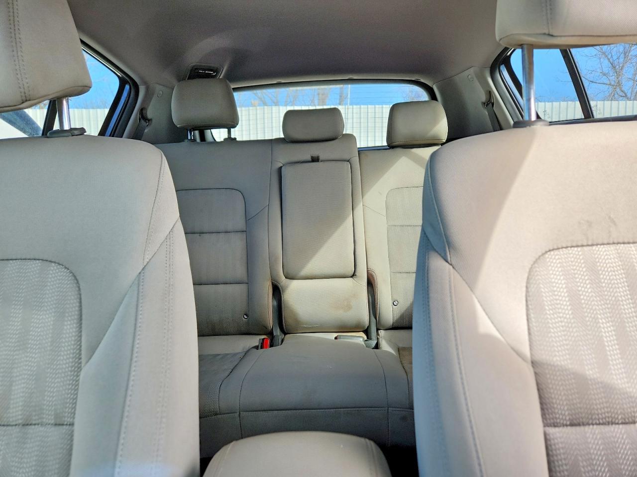 2017 KIA SPORTAGE LX photo 19