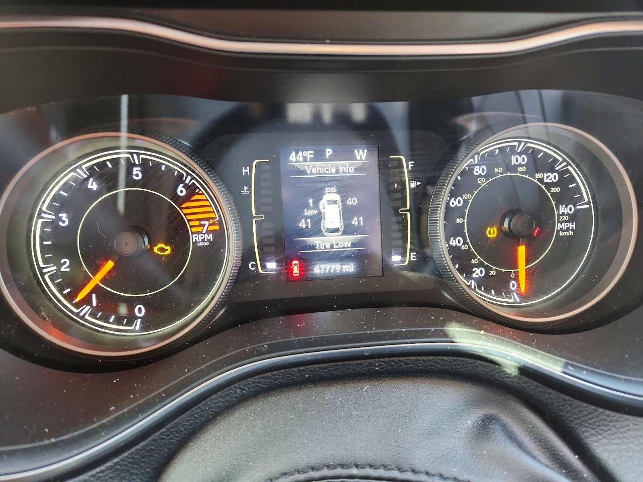 2019 JEEP CHEROKEE LATITUDE PLUS photo 17