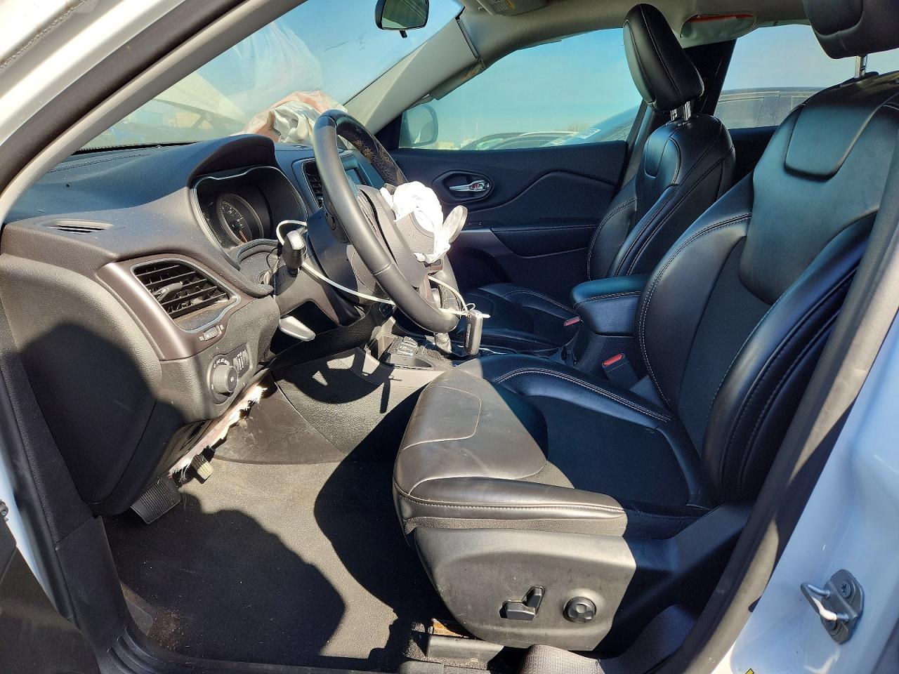 2019 JEEP CHEROKEE LATITUDE PLUS photo 13