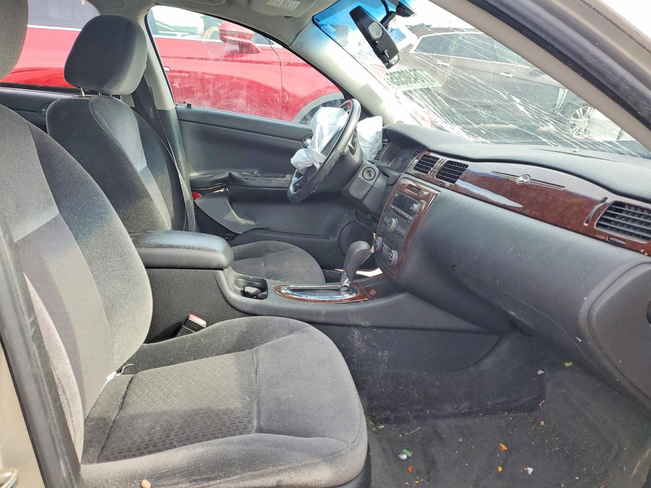 2011 CHEVROLET IMPALA LT photo 13