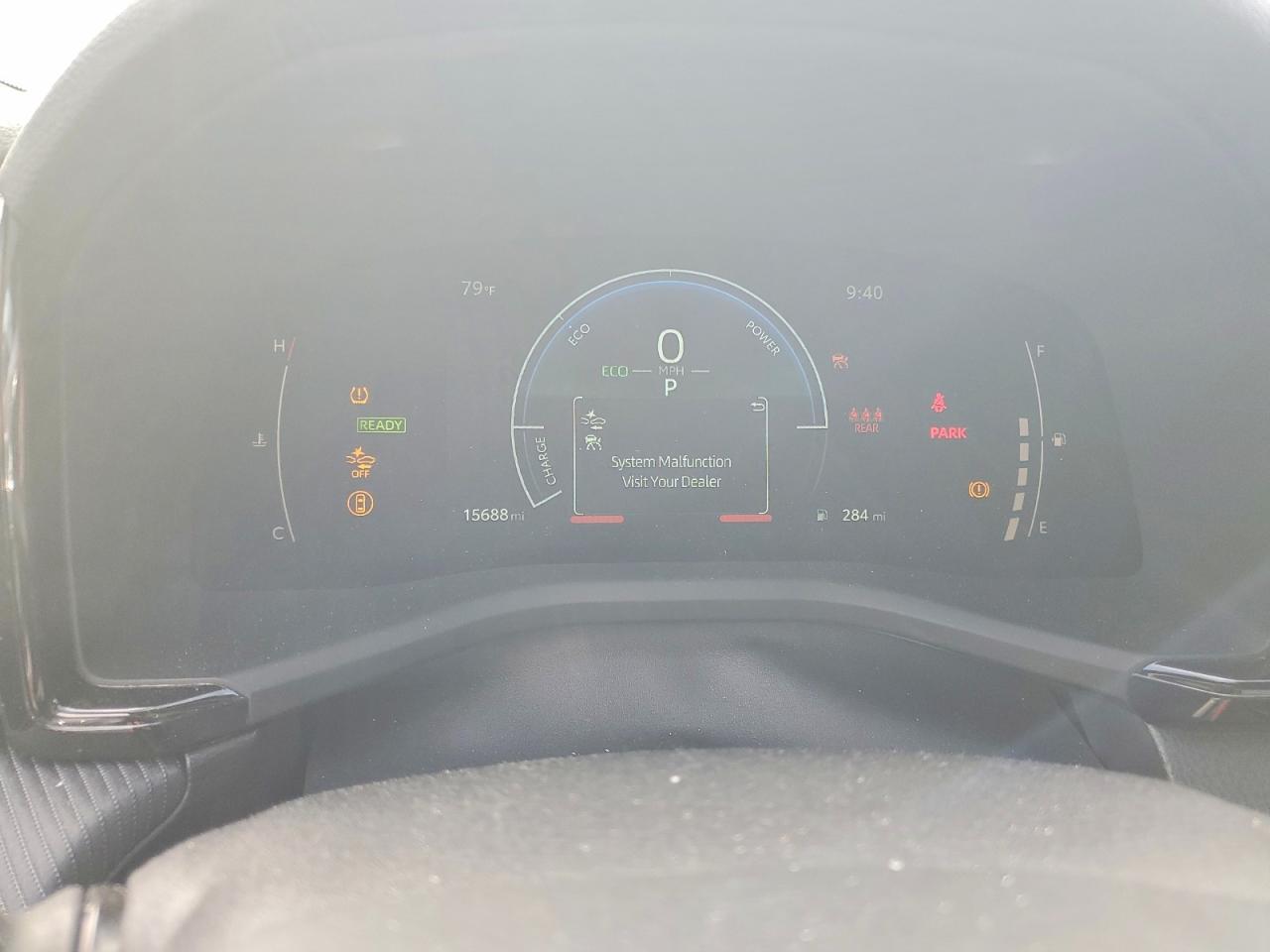 2025 TOYOTA CAMRY XSE photo 9