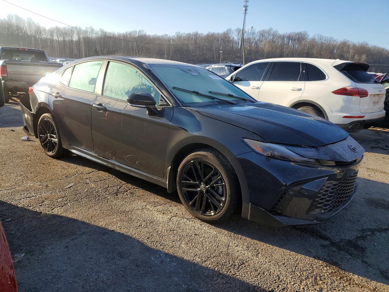 2025 TOYOTA CAMRY XSE photo 4
