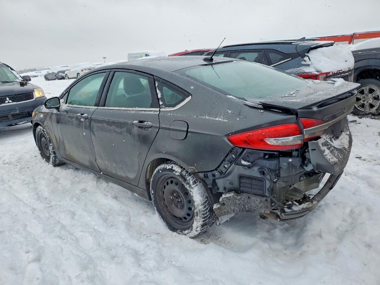 2017 FORD FUSION SE photo 2