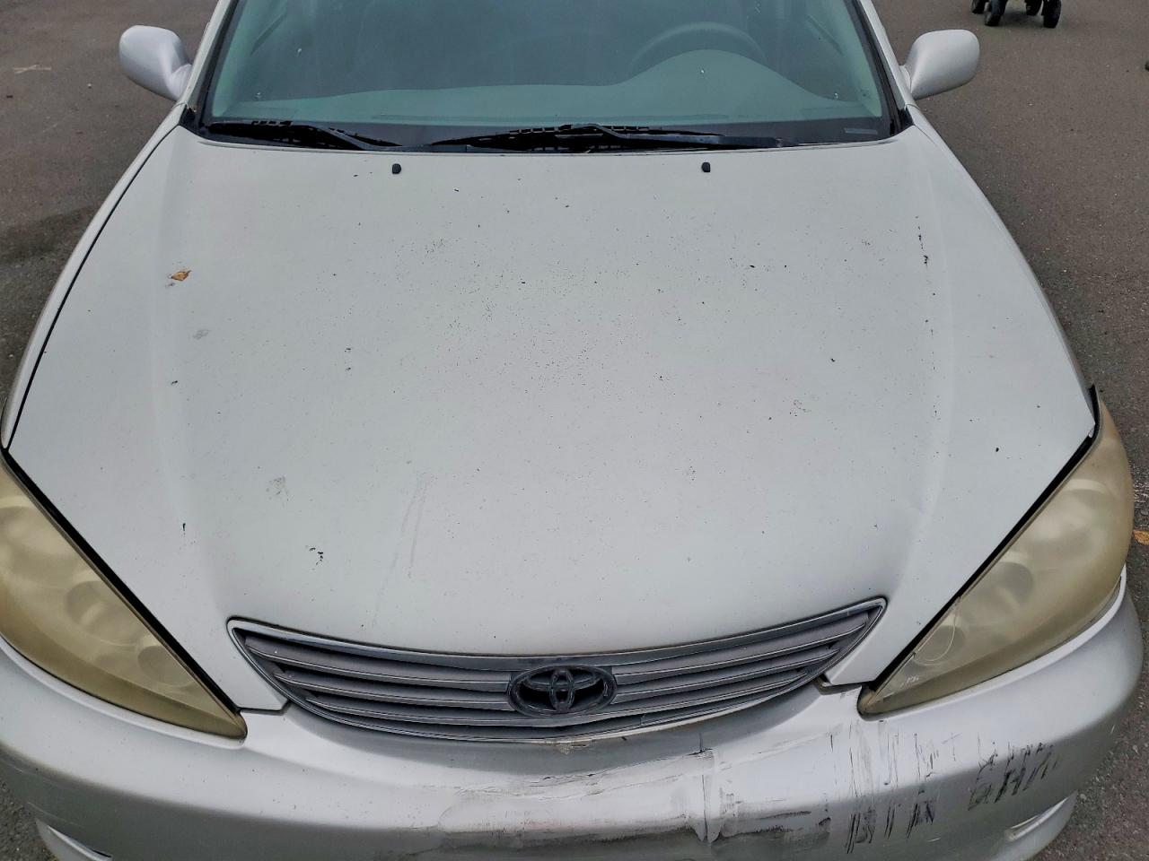 2005 TOYOTA CAMRY photo 11