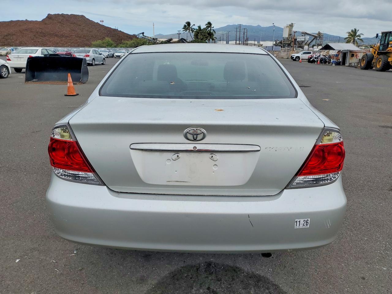 2005 TOYOTA CAMRY photo 6