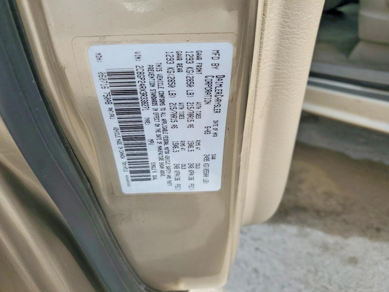 2003 CHRYSLER TOWN & COUNTRY photo 25