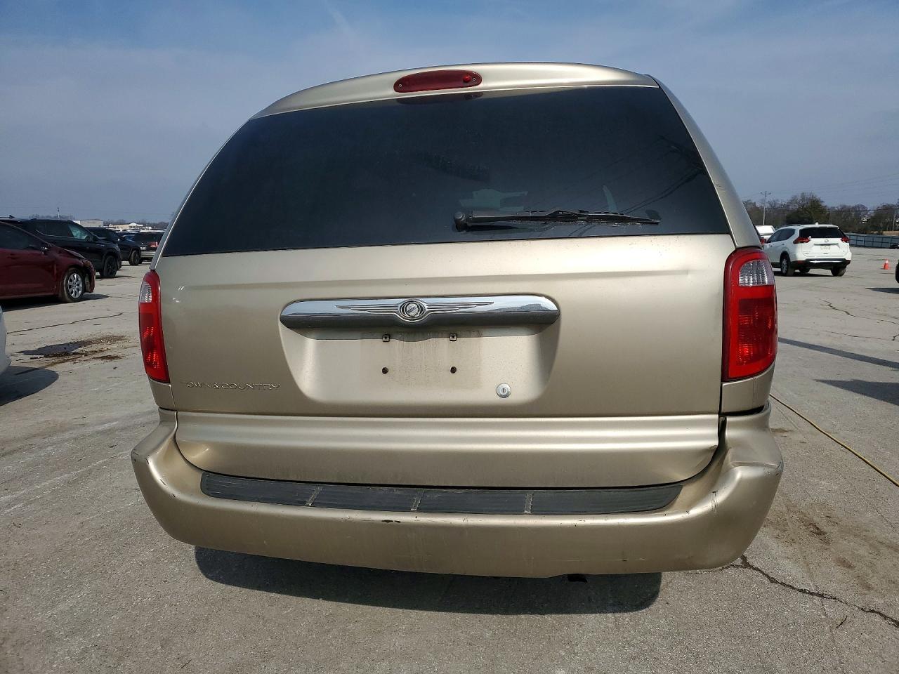 2003 CHRYSLER TOWN & COUNTRY photo 11
