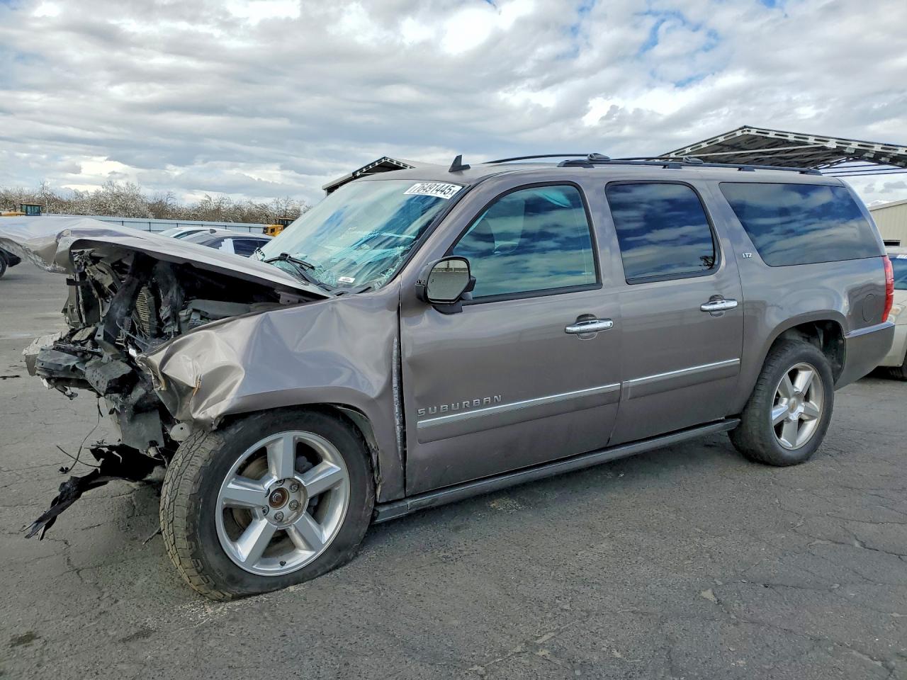 2013 CHEVROLET SUBURBAN