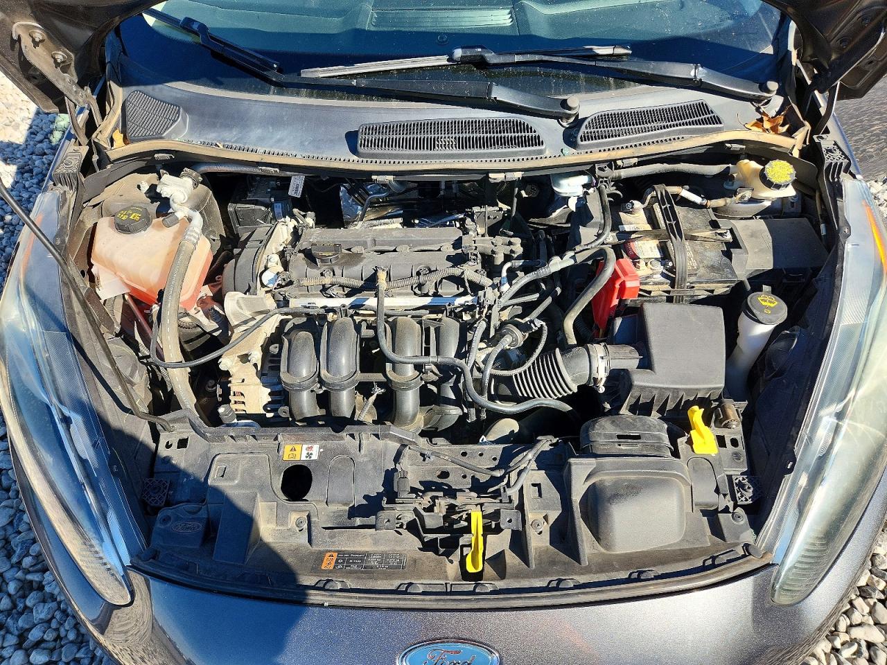 2015 FORD FIESTA SE photo 21