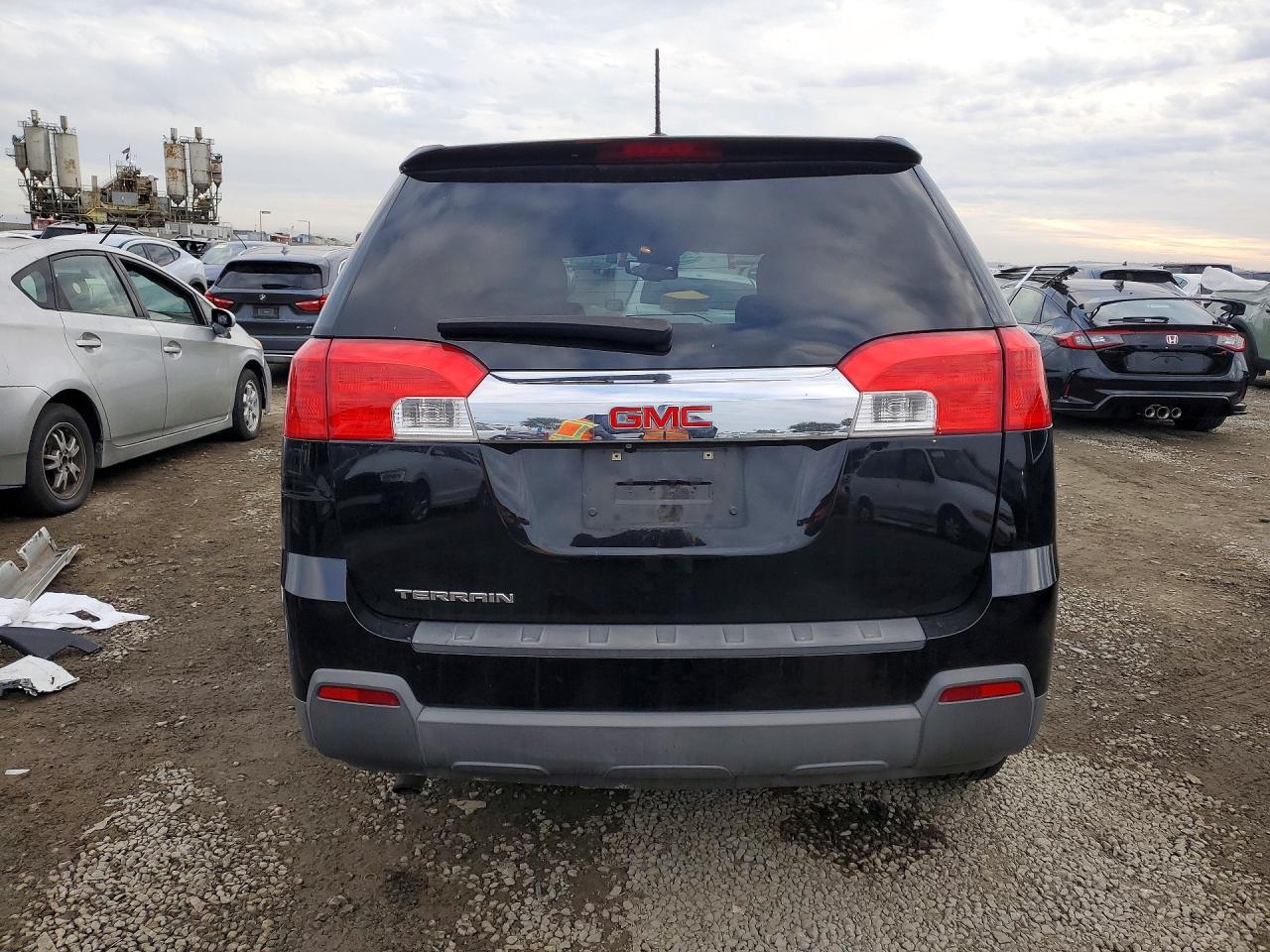 2015 GMC TERRAIN SLE photo 16
