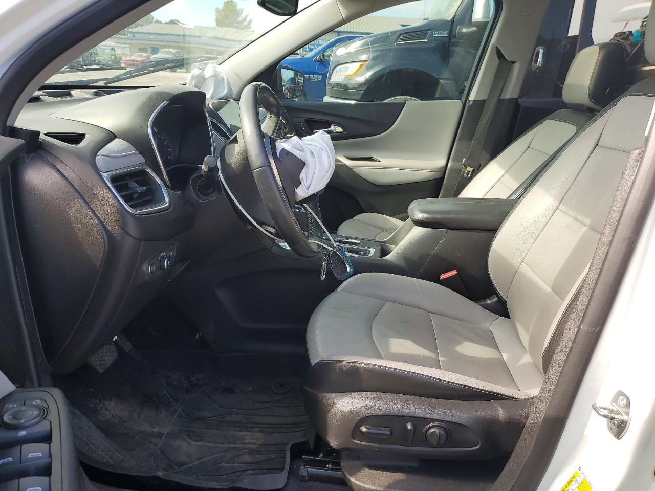 2020 CHEVROLET EQUINOX PREMIER photo 13