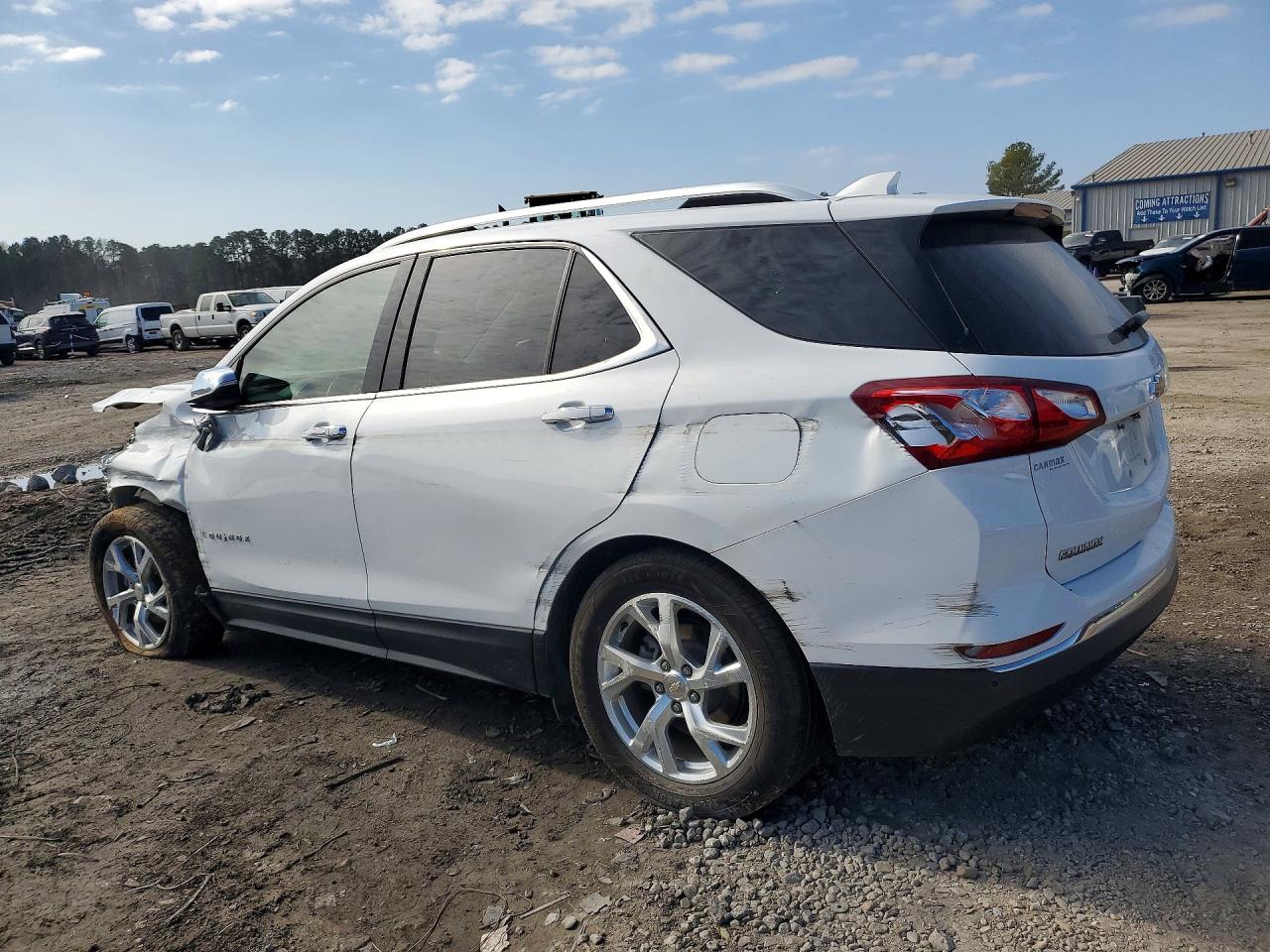 2020 CHEVROLET EQUINOX PREMIER photo 3