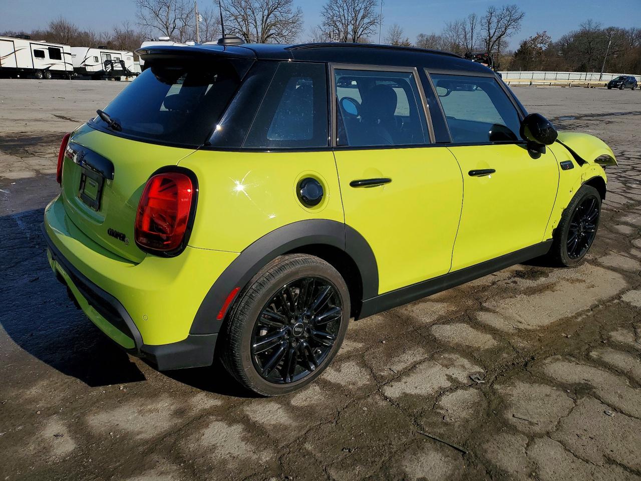 2024 MINI COOPER S photo 5