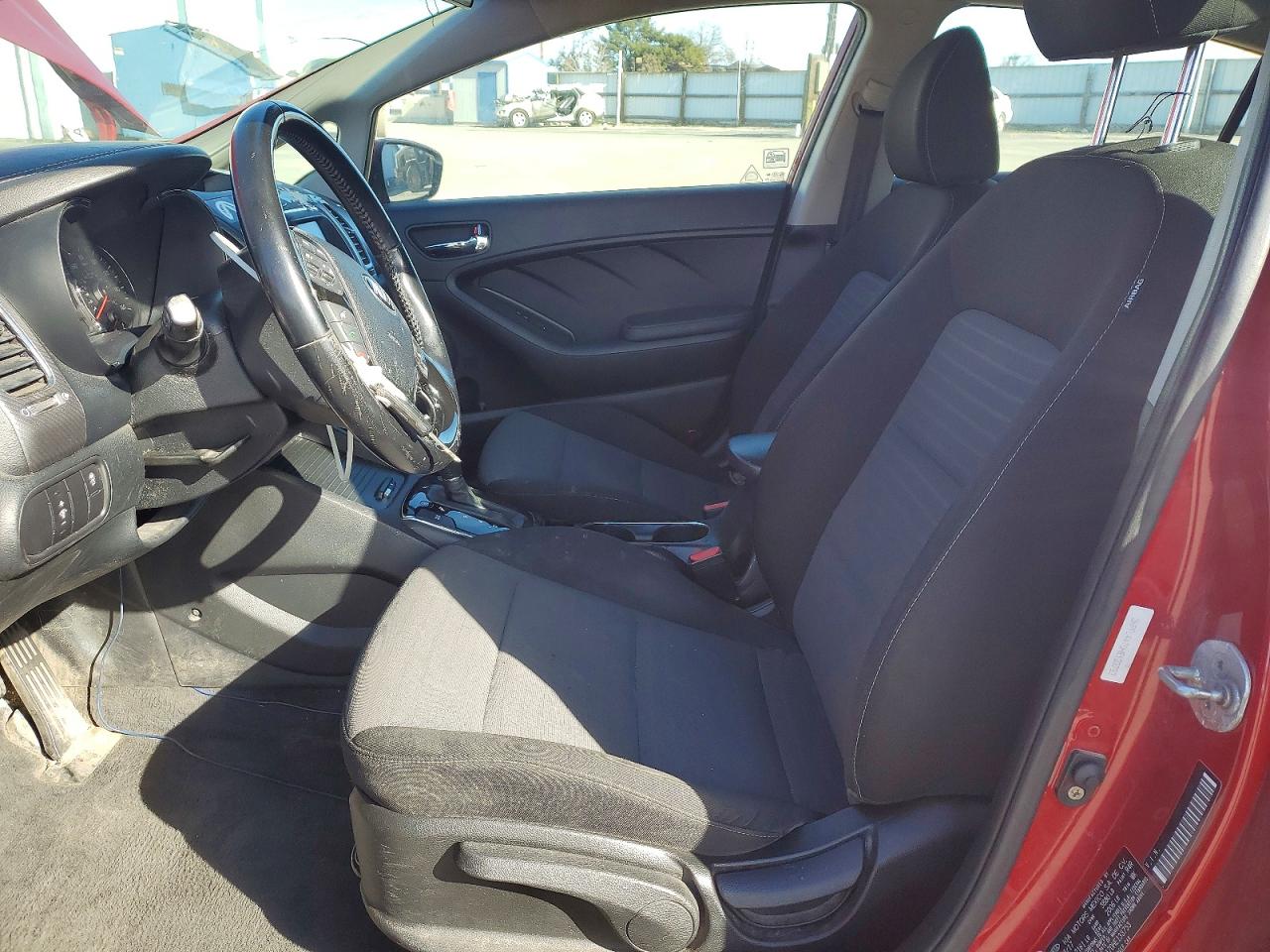 2017 KIA FORTE photo 13