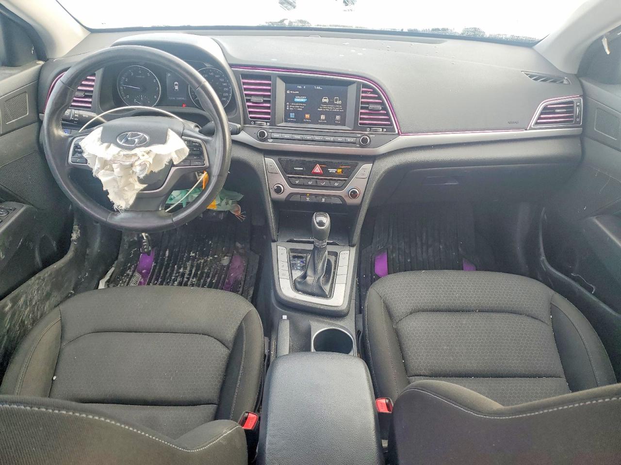 2017 HYUNDAI ELANTRA SE photo 8