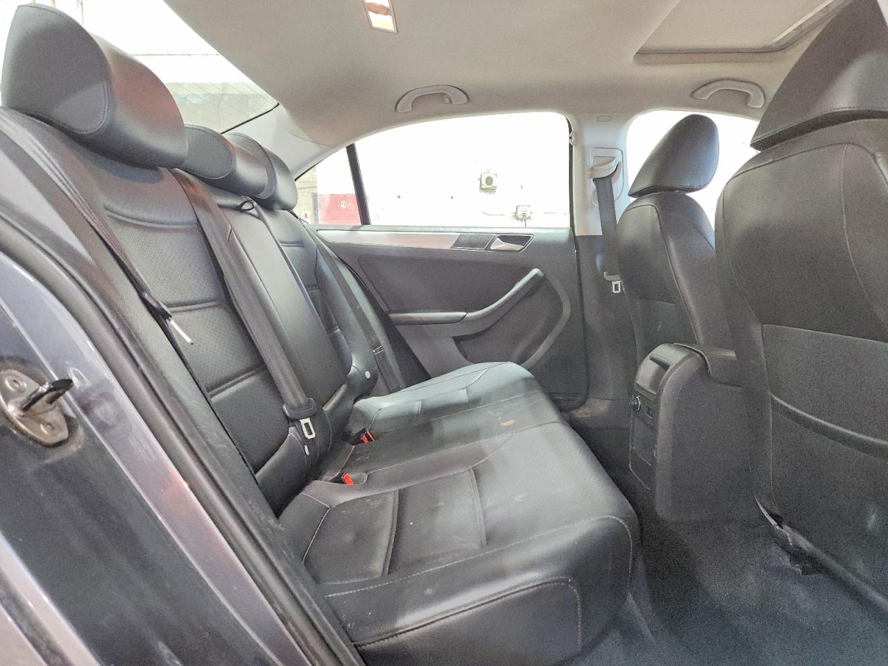 2013 VOLKSWAGEN JETTA SE photo 10