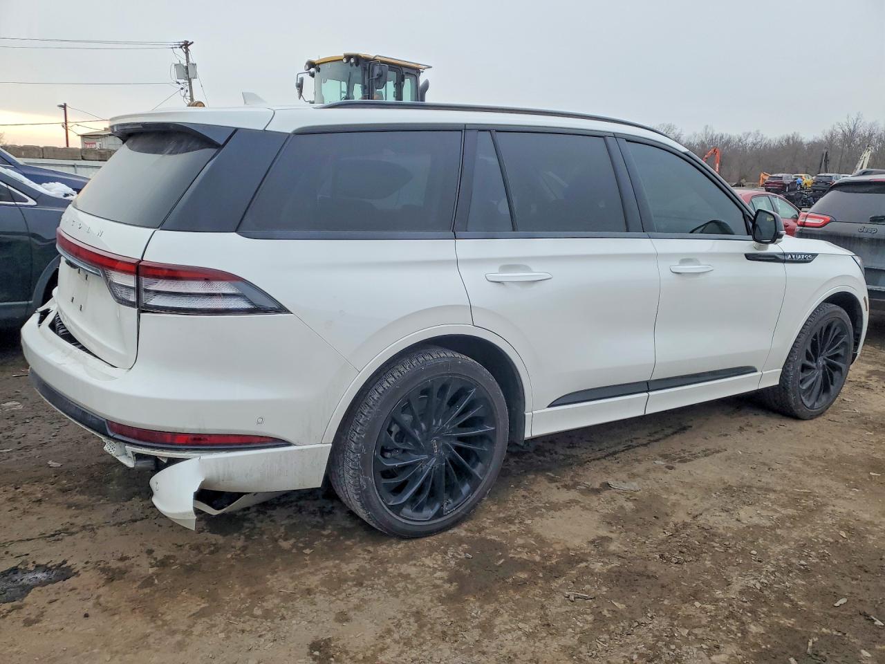 2024 LINCOLN AVIATOR RESERVE photo 5