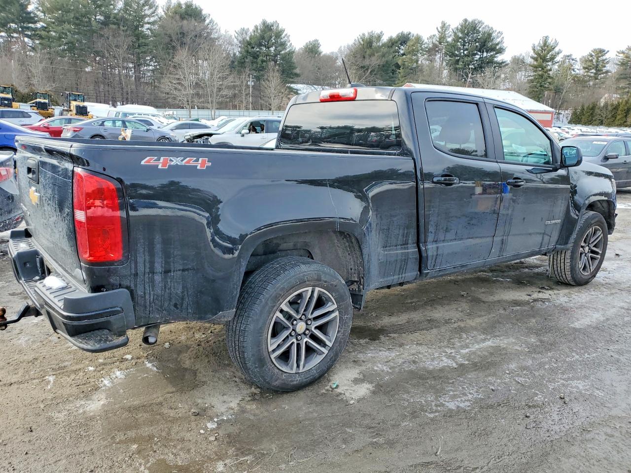 2019 CHEVROLET COLORADO photo 3