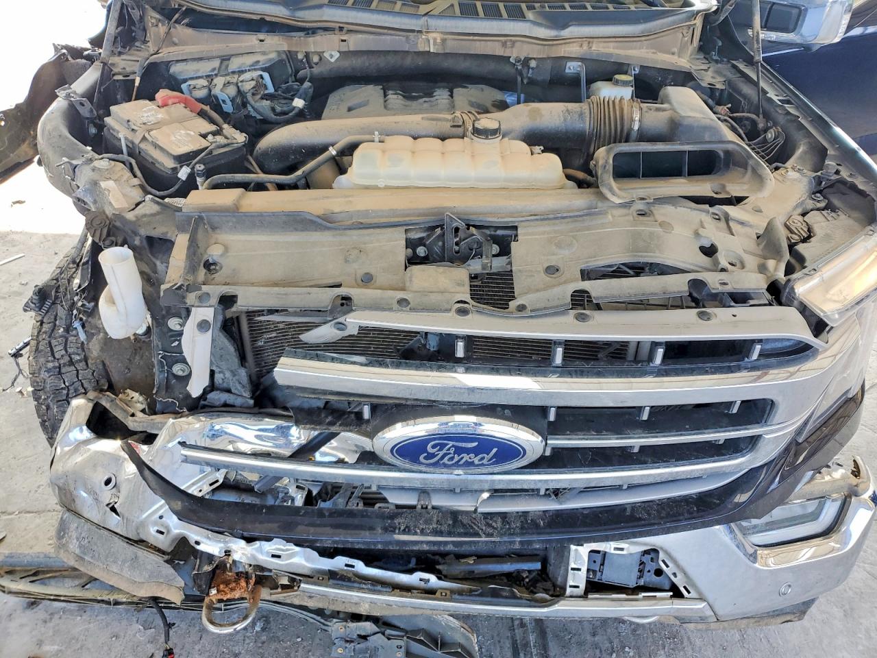 2023 FORD F150 SUPERCREW photo 31