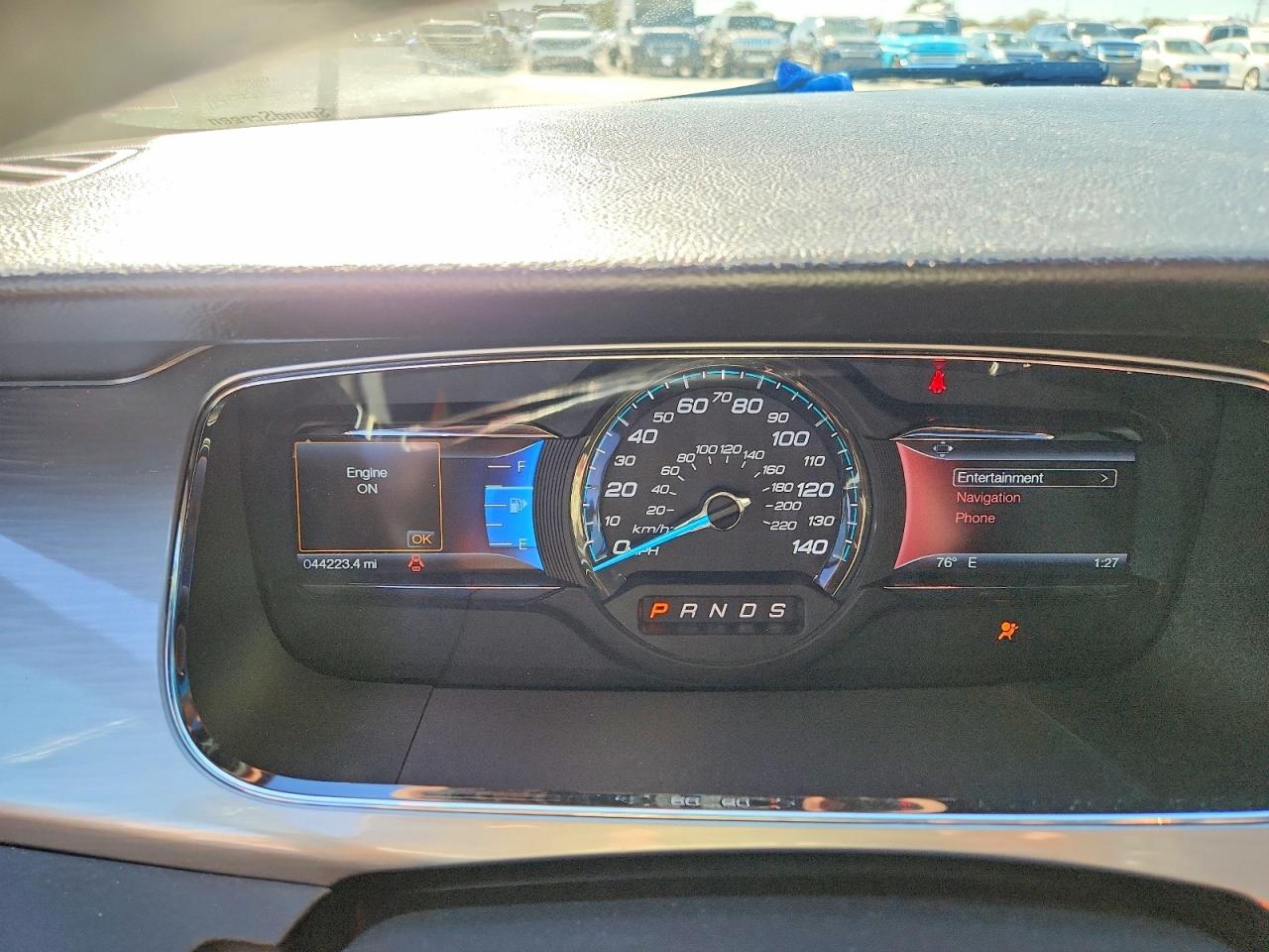 2016 FORD TAURUS SEL photo 17