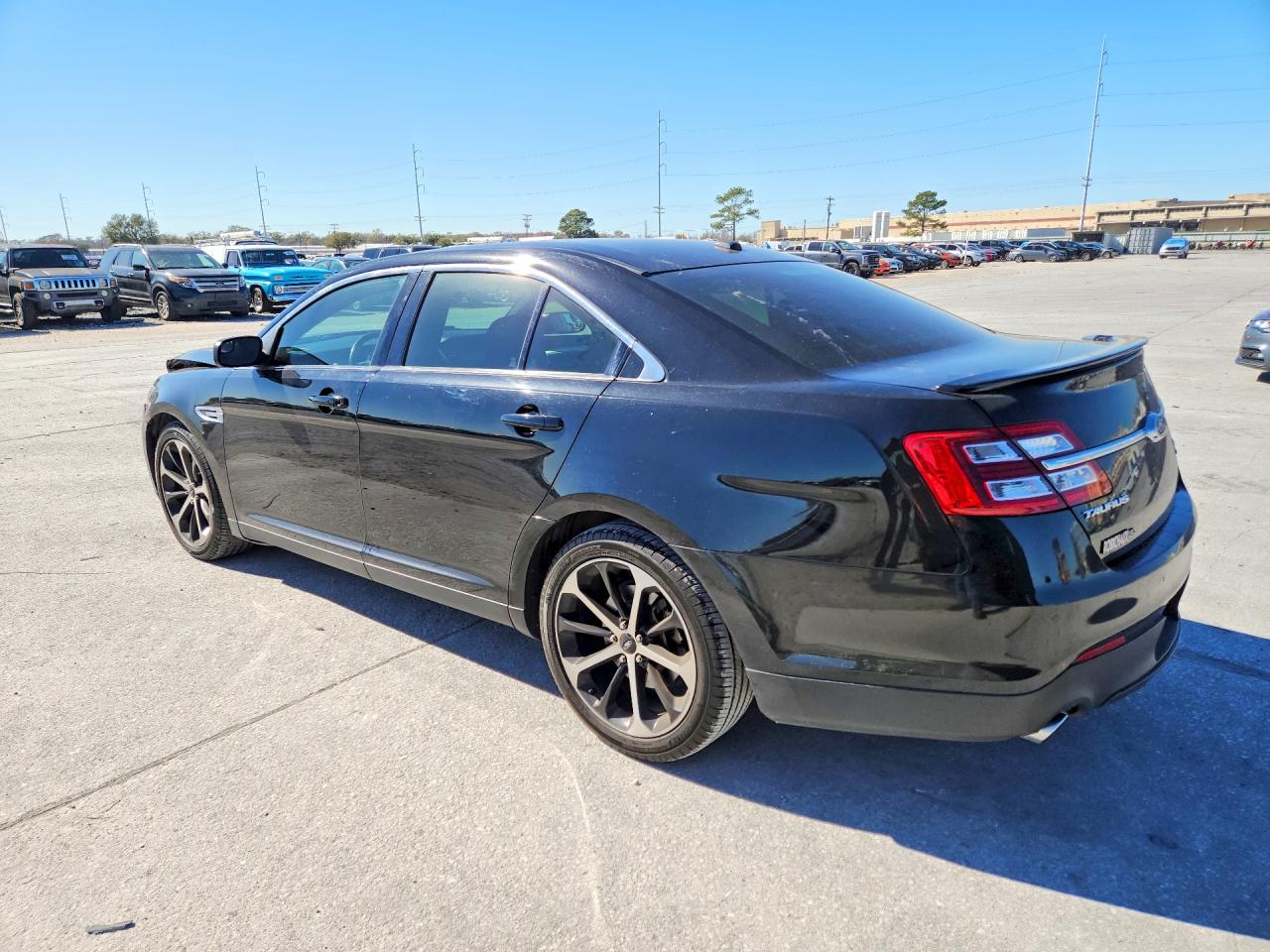 2016 FORD TAURUS SEL photo 3